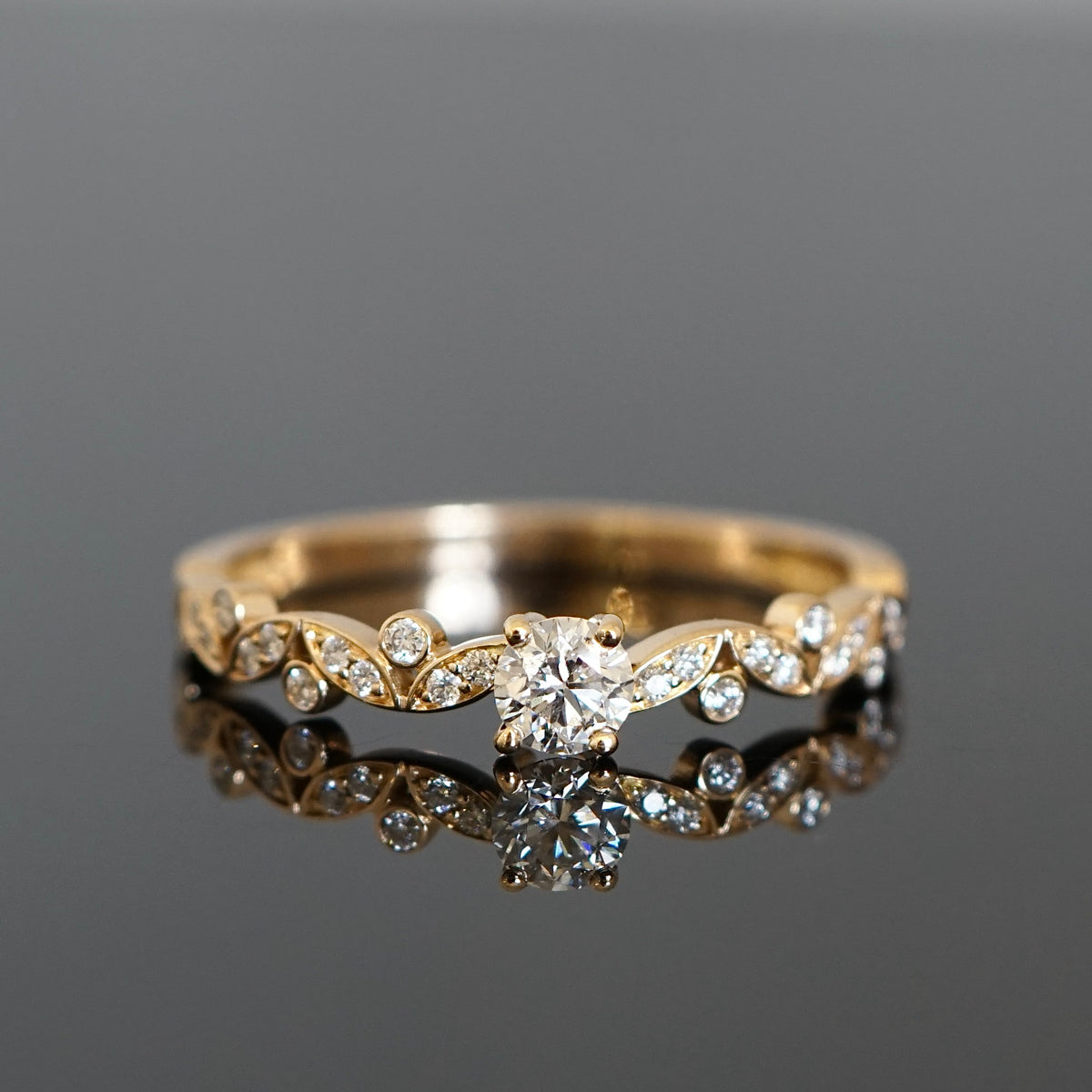 Ring NELIA