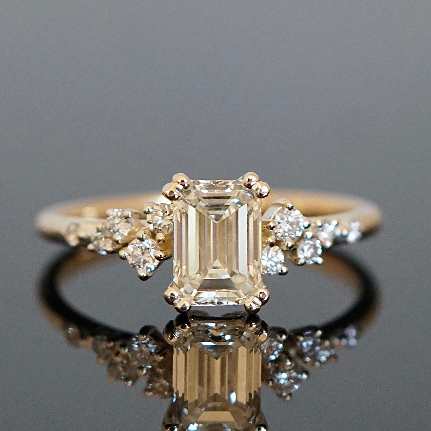 Ring RUNA