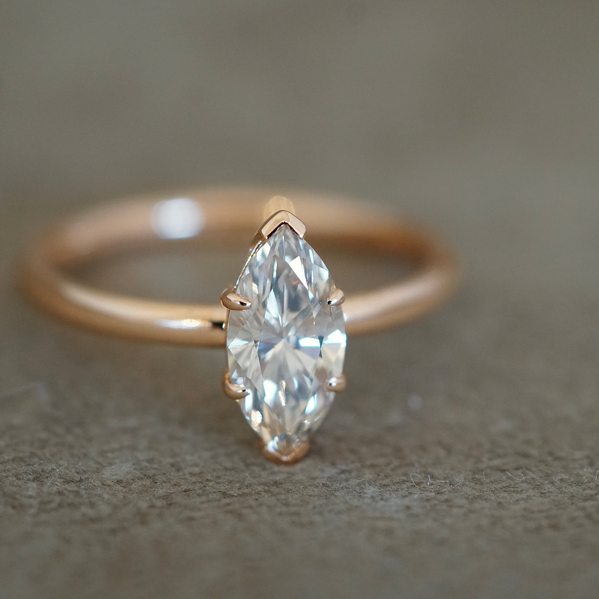 Ring IVY