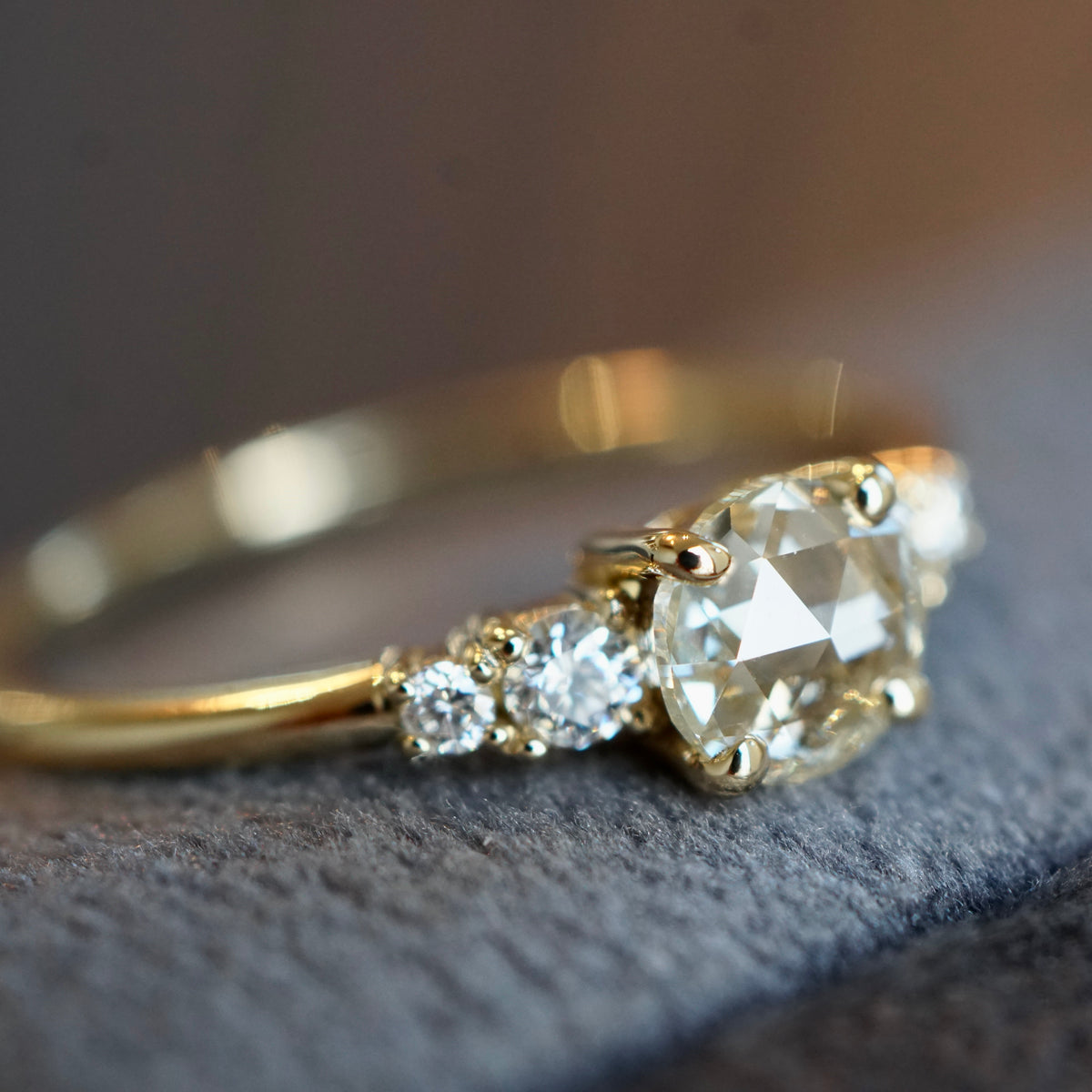 Ring KYLIE Rosecut