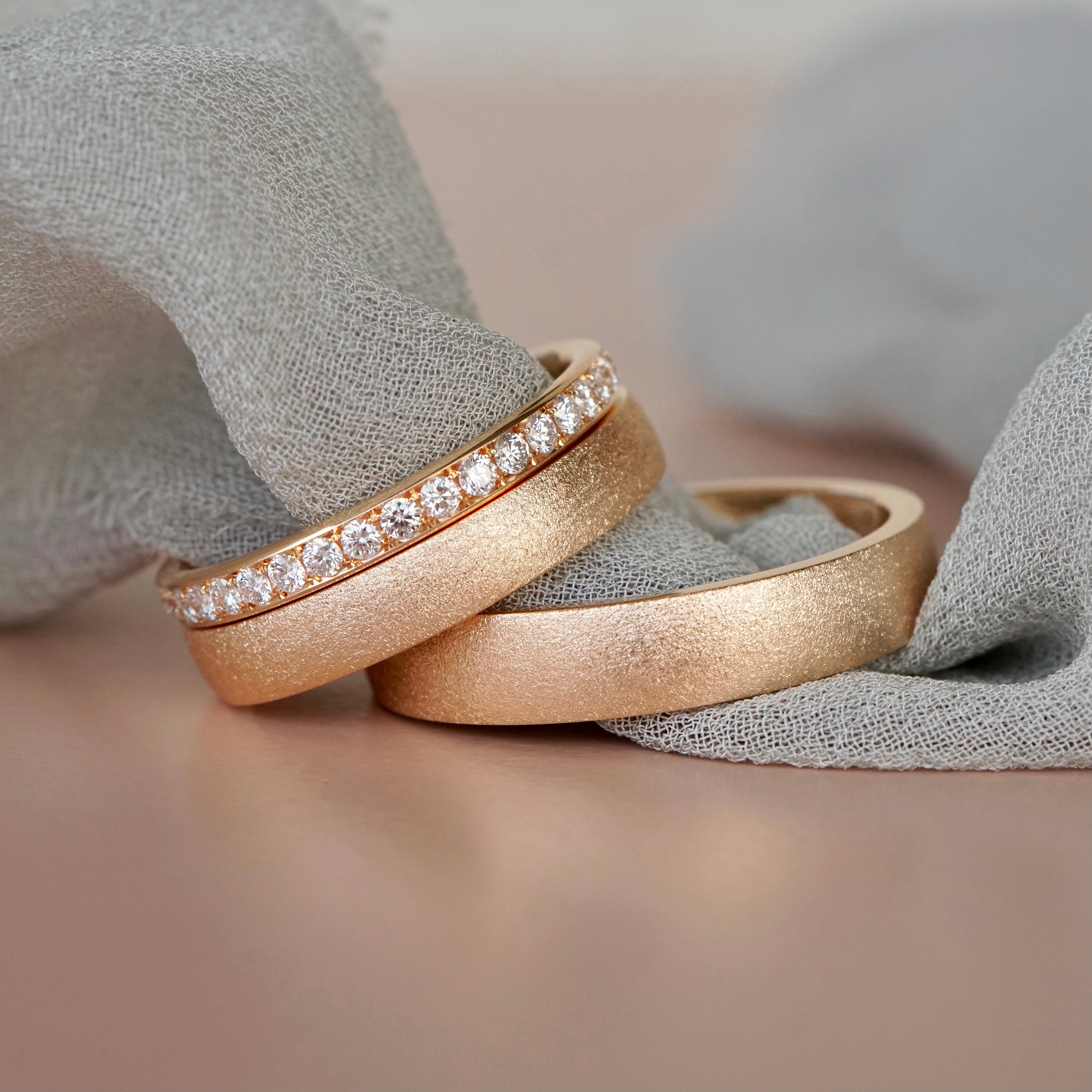 Memoryring MIA 2,4 mm / halb