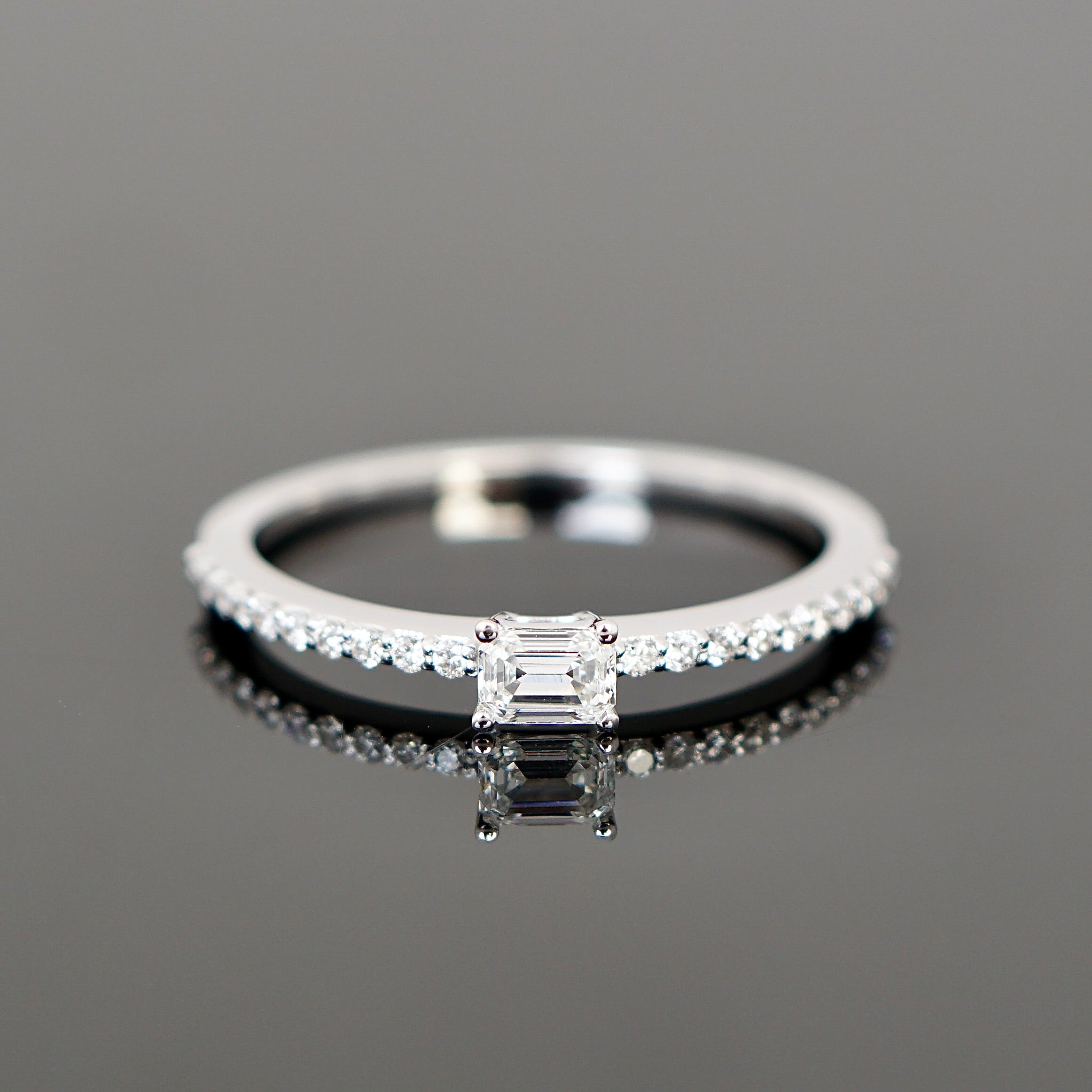 Ring AVA