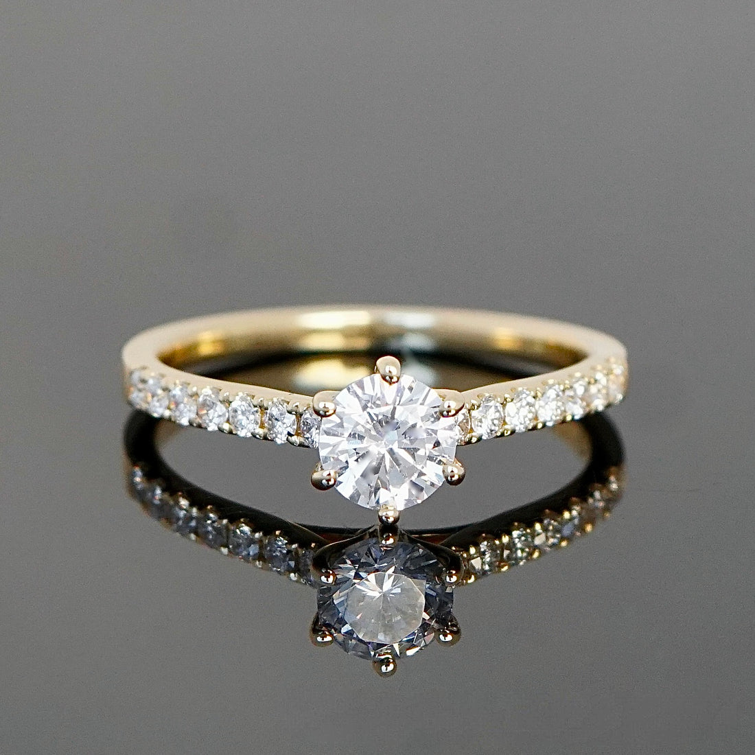 klassischer Verlobungsring