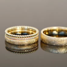 Lade das Bild in den Galerie-Viewer, Eheringe FROZEN GOLD Kombination
