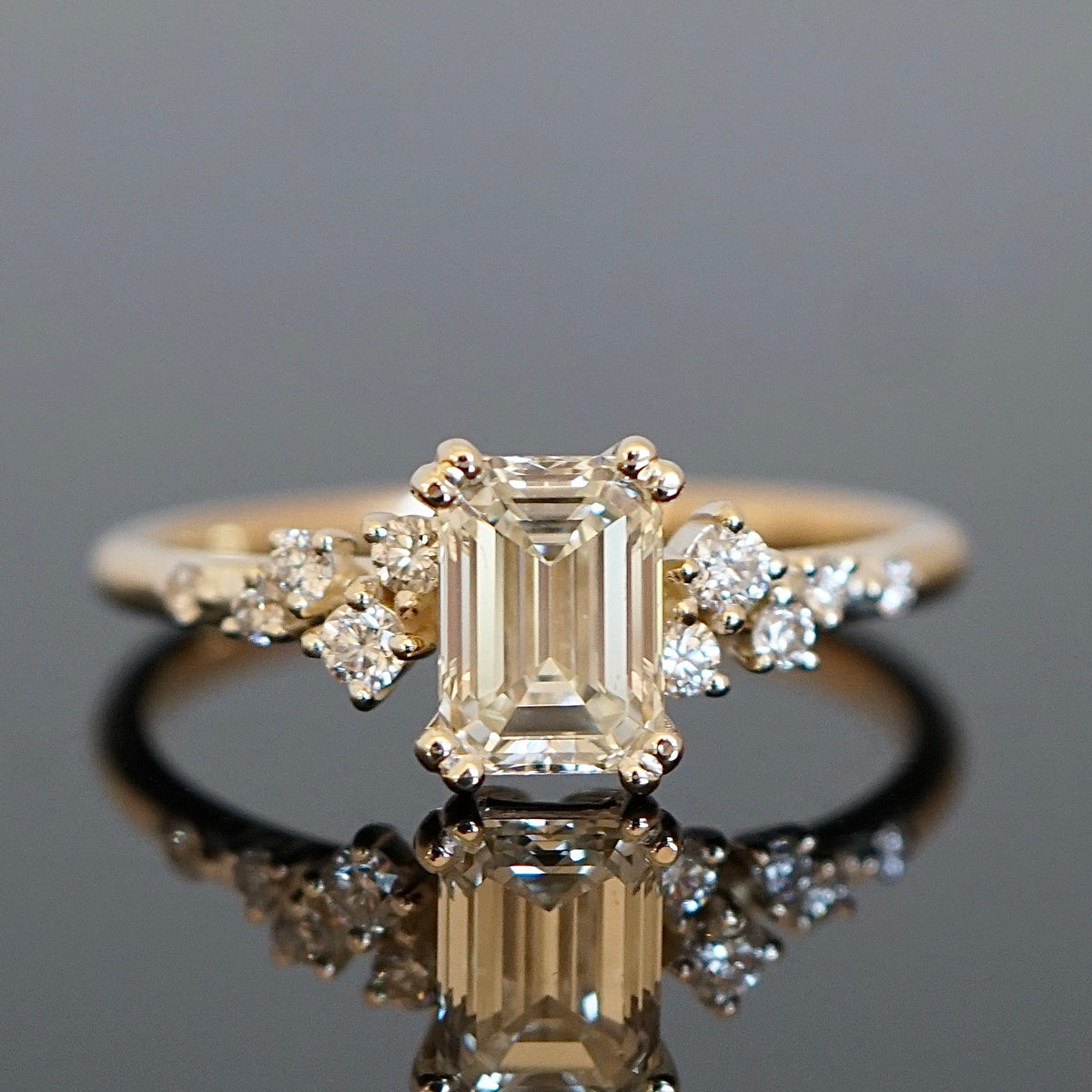Ring RUNA