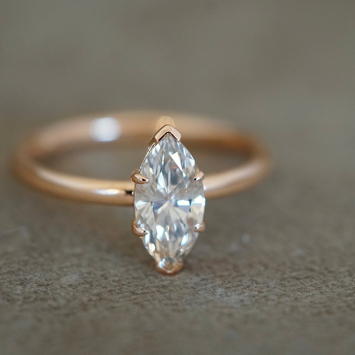 Ring IVY