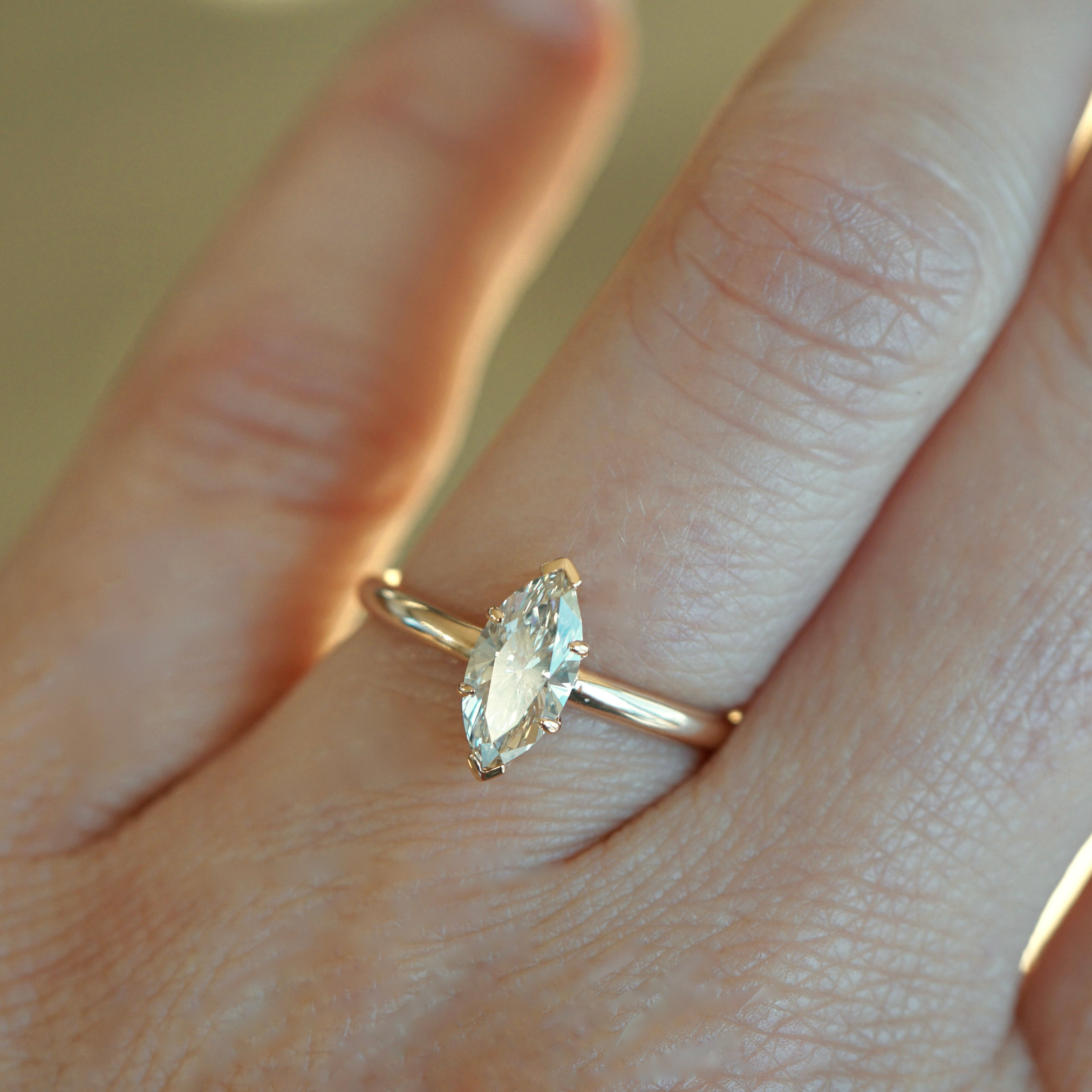 Ring IVY