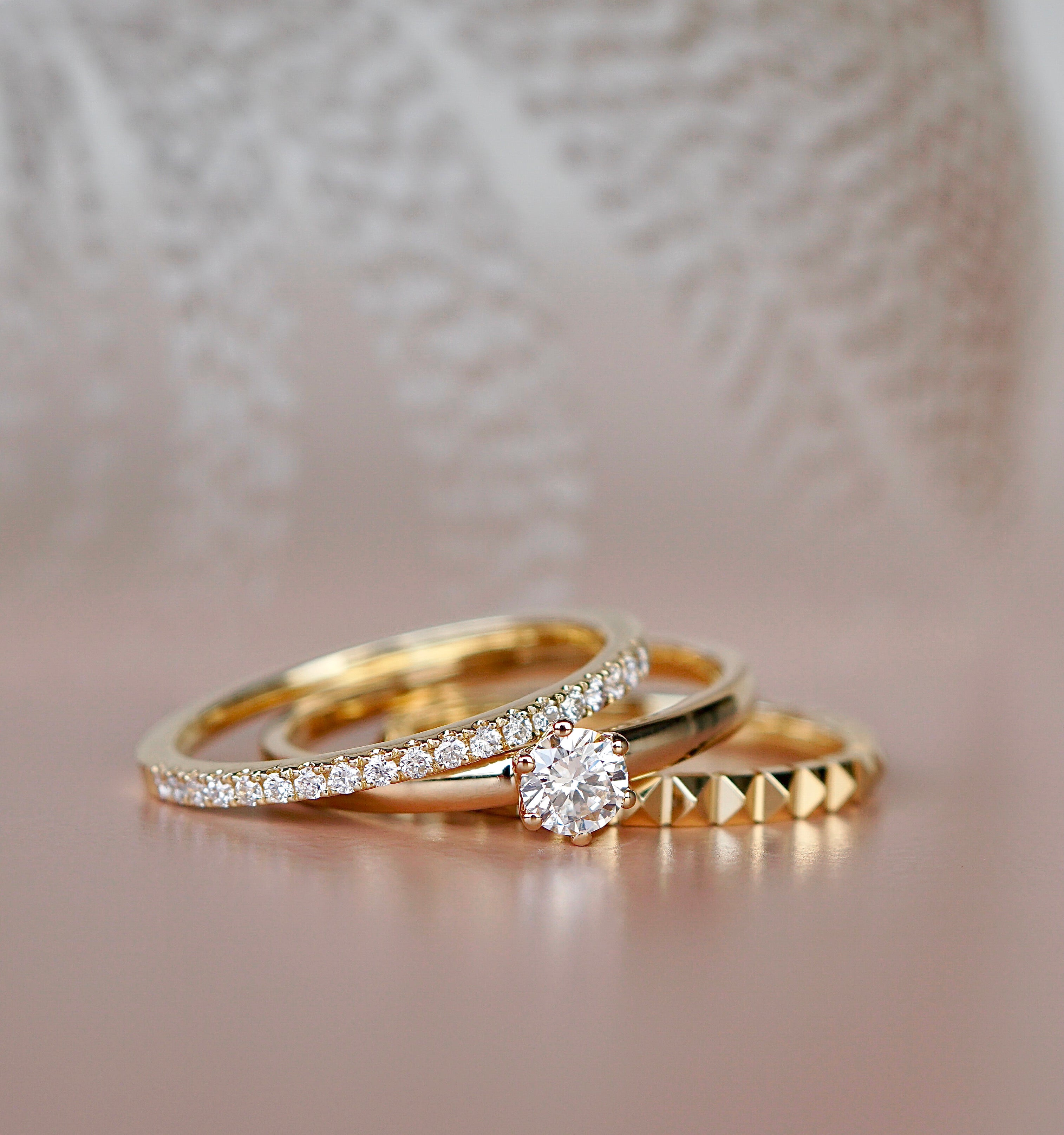 Ring CLASSIC 1,3 mm, halb / 54 / 585 Gelbgold