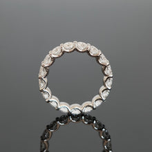 Lade das Bild in den Galerie-Viewer, Memoryring VICTORIA 3,4 Ct.
