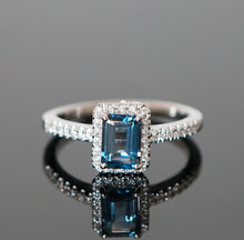 Lade das Bild in den Galerie-Viewer, Ring AURA
