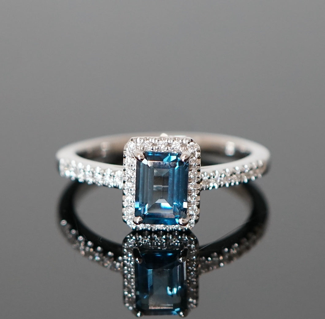 Ring AURA