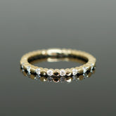 Vorsteckring mit glänzenden Kugeln und Diamanten abwechselnd, perfekt für Kombinationen 