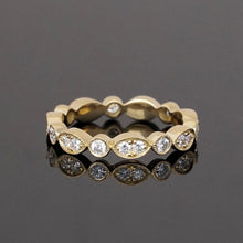 Lade das Bild in den Galerie-Viewer, Ring LIZ
