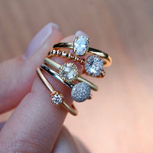 Lade das Bild in den Galerie-Viewer, Ring LACY ANTIQ
