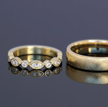 Lade das Bild in den Galerie-Viewer, Ring LIZ / halb
