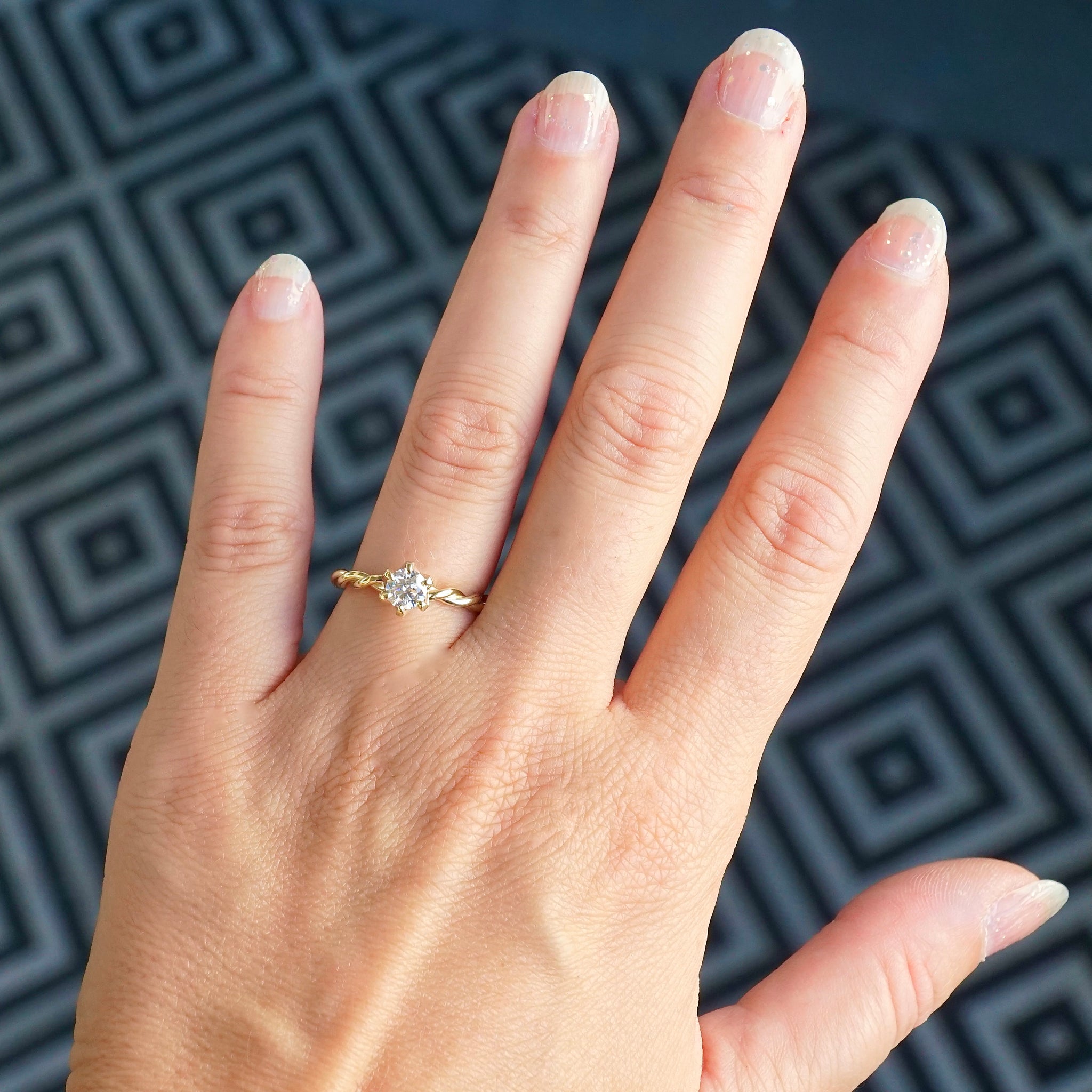 Kordelring KRONCHEN 0 50 Ct