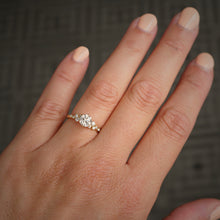 Lade das Bild in den Galerie-Viewer, Ring GRACE STARDUST
