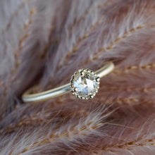 Lade das Bild in den Galerie-Viewer, Ring LACY ANTIQ
