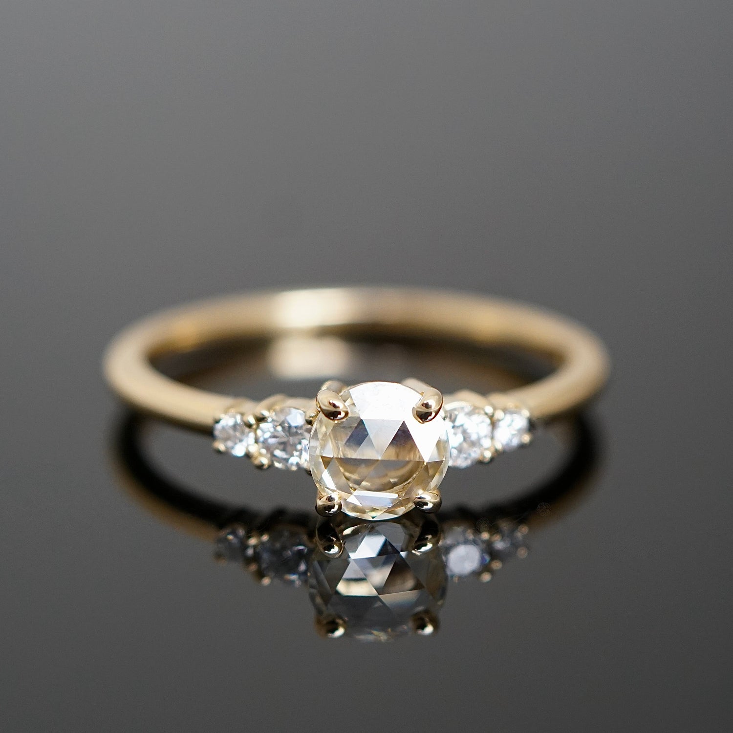 Ring KYLIE Rosecut