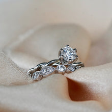 Lade das Bild in den Galerie-Viewer, Ring LIZ / halb
