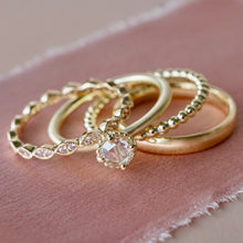 Lade das Bild in den Galerie-Viewer, Ring LACY ANTIQ
