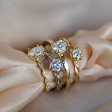 Lade das Bild in den Galerie-Viewer, Ring AUDREY
