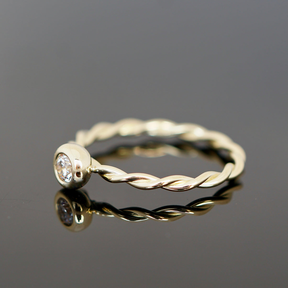 Kordelring KUGLIG 0,15 Ct.