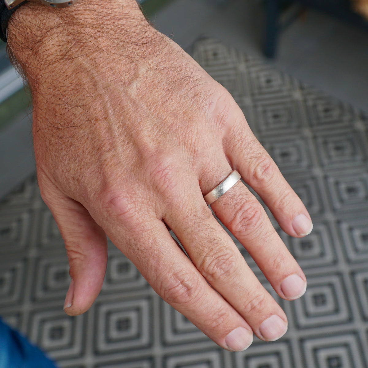 Vintage Herrenring zur Hochzeit, Trauring aus Platin für den Mann.