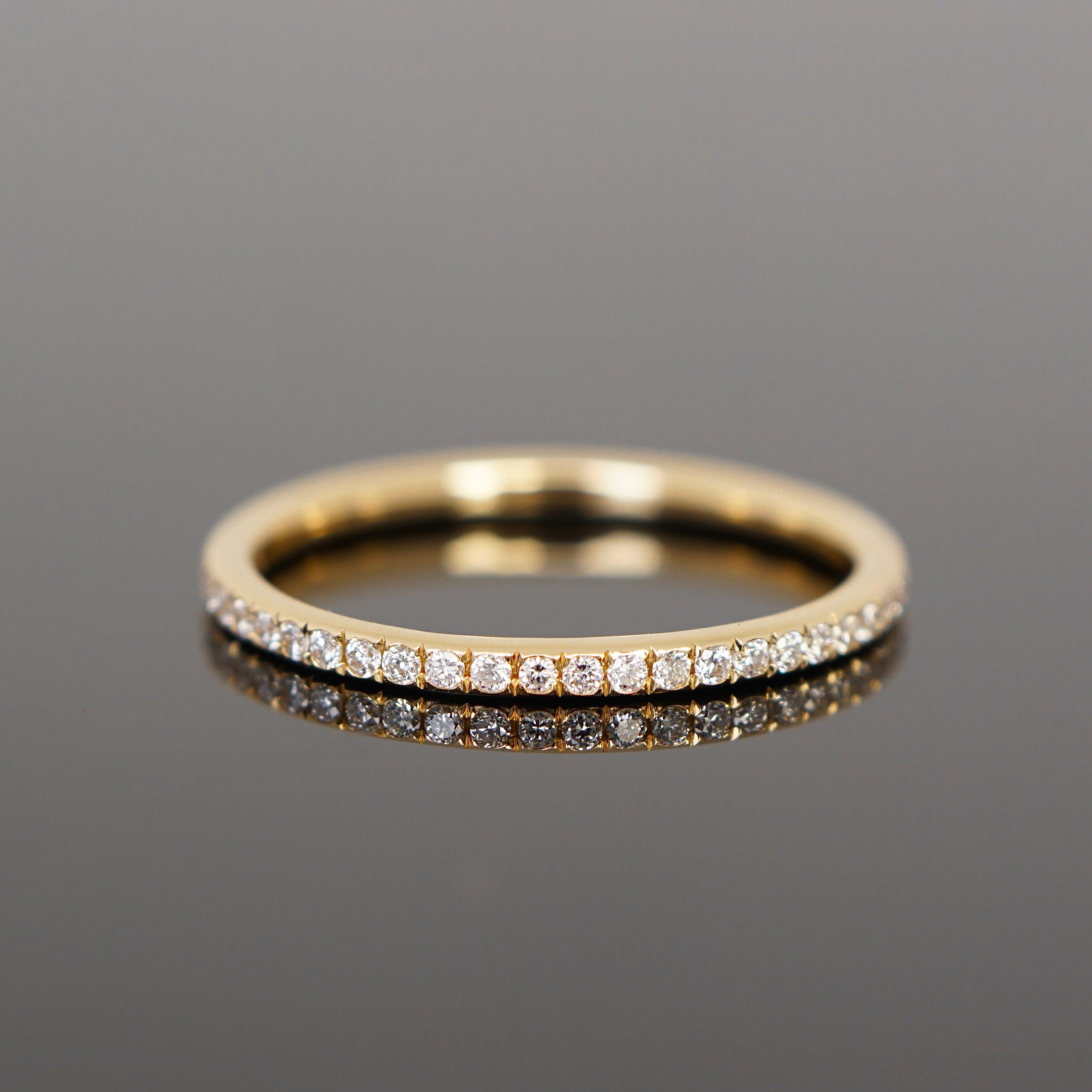 zarter Memoryring mit Diamanten, halb besetzt, Vorsteckring 