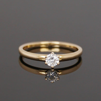 klassischer Verlobungsring mit Mittelstein 0,25 Ct. , Solitärring
