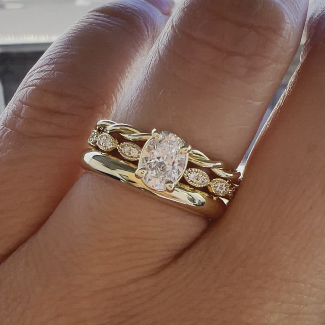 Ring AUDREY